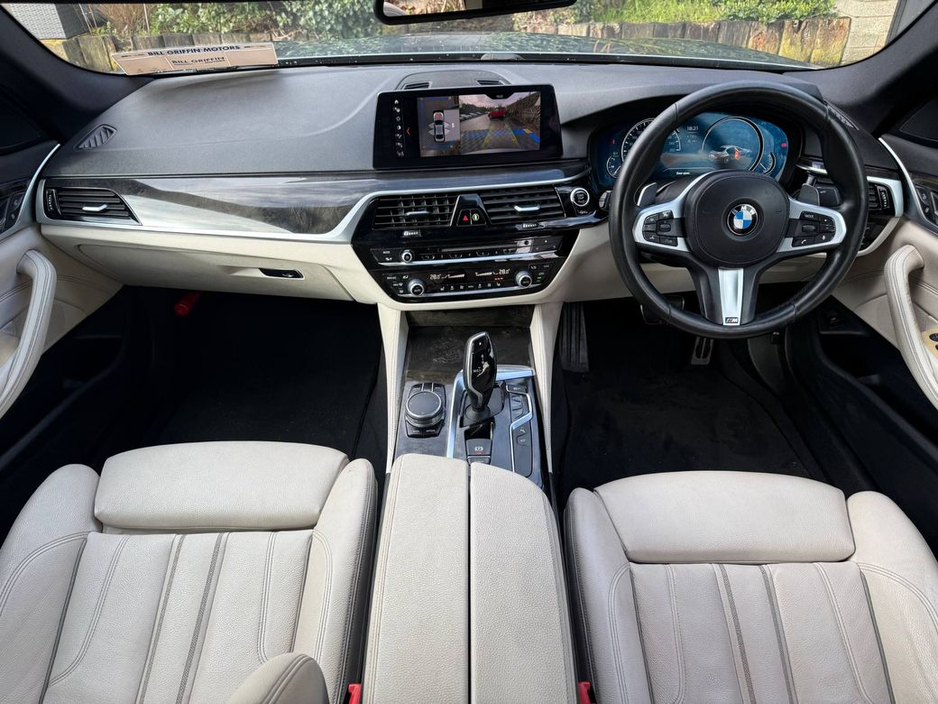 2018 BMW 5 Series - image 10