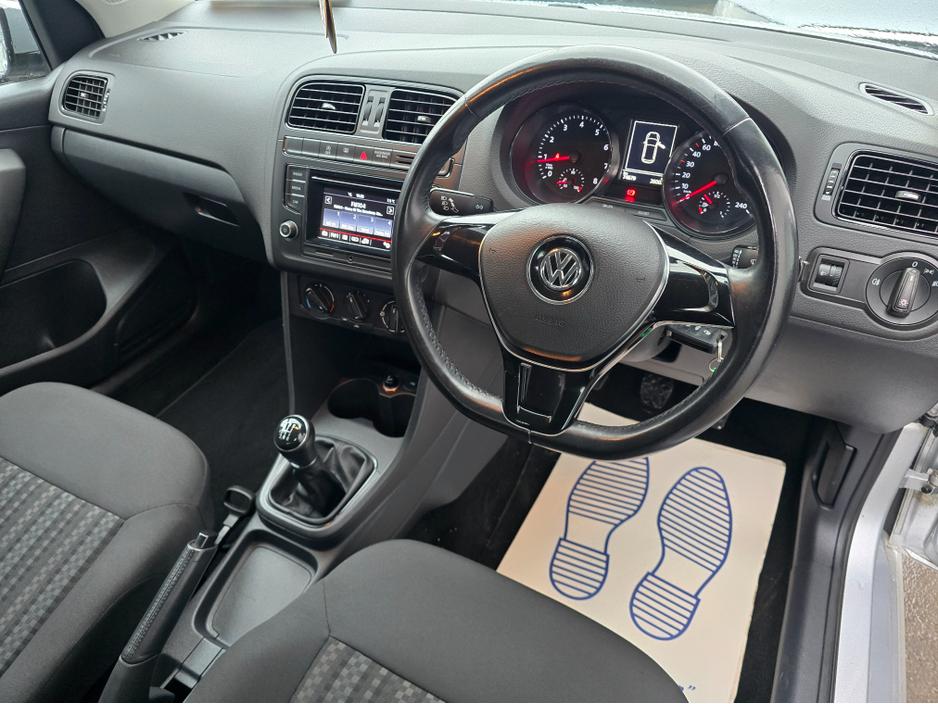 2015 Volkswagen Polo TRENDLINE 1.0 60HP MANUAL 5SPEED 5DR €9,450
