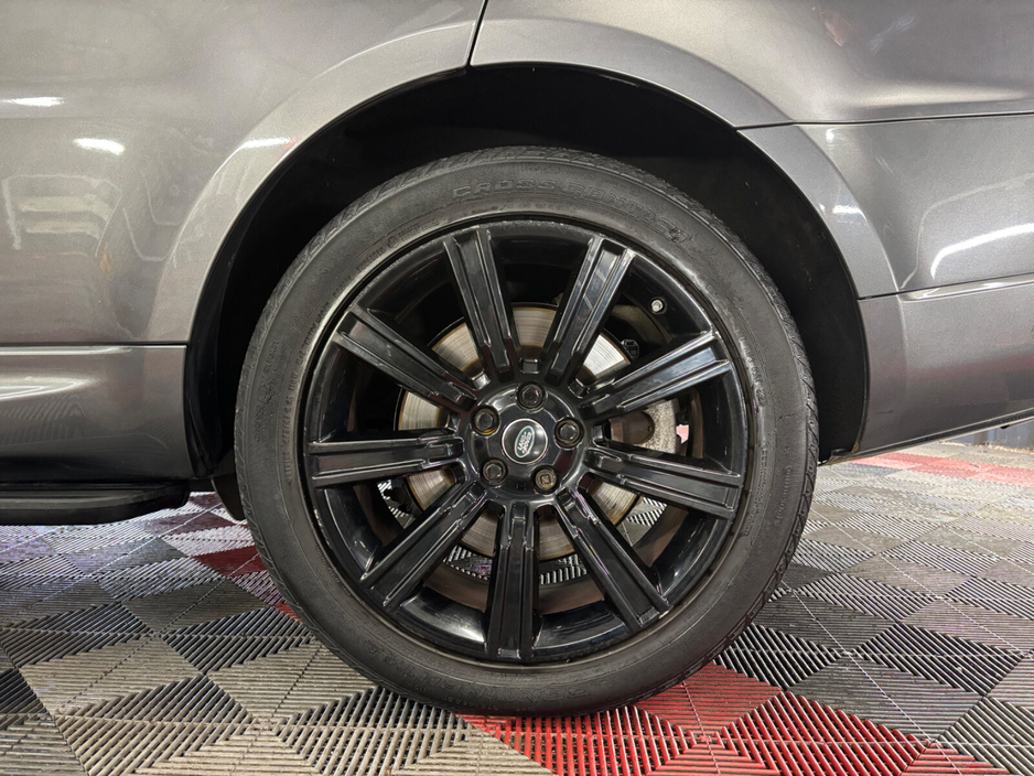 2019 Land Rover Range Rover Sport - image 17