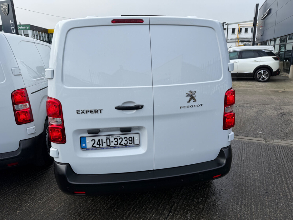 2024 Peugeot Expert - image 4
