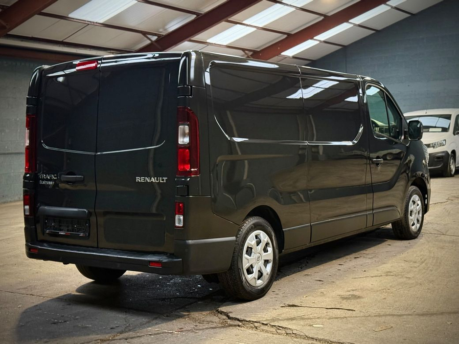 2023 Renault Trafic LL30 BUSINESS PLUS DC // LOW MILEAGE // VAT INVOICE // €20,950