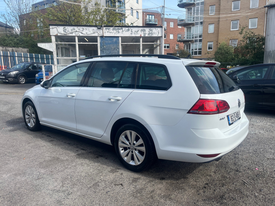 2016 Volkswagen Golf - image 5