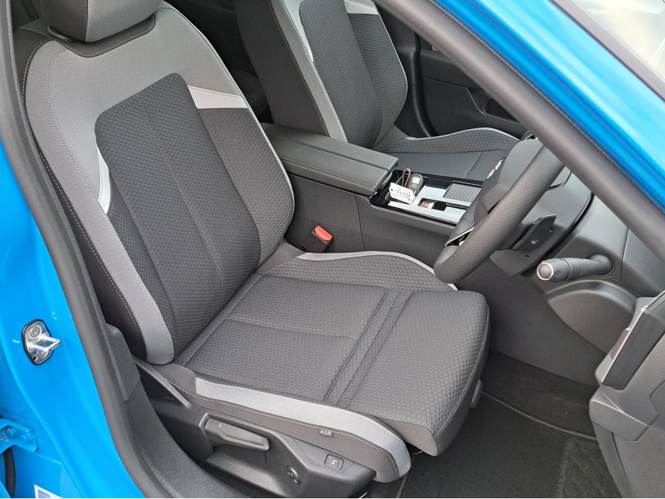 2026 Opel Astra - image 16