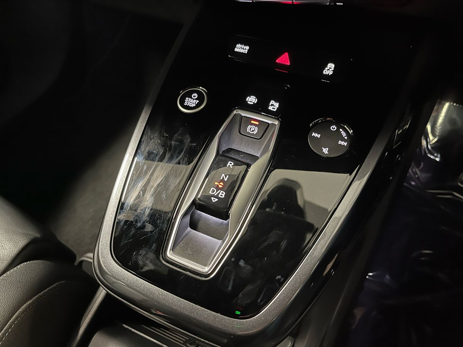 2024 Audi Q4 e-tron - image 4