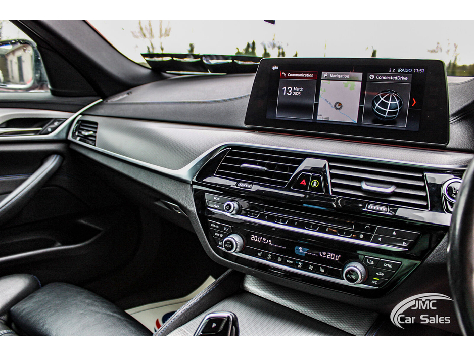 2018 BMW 5 Series - image 14