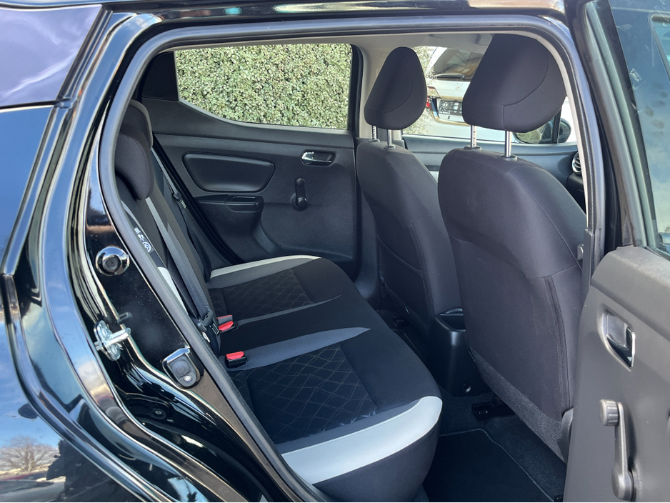 2019 Nissan Micra - image 9