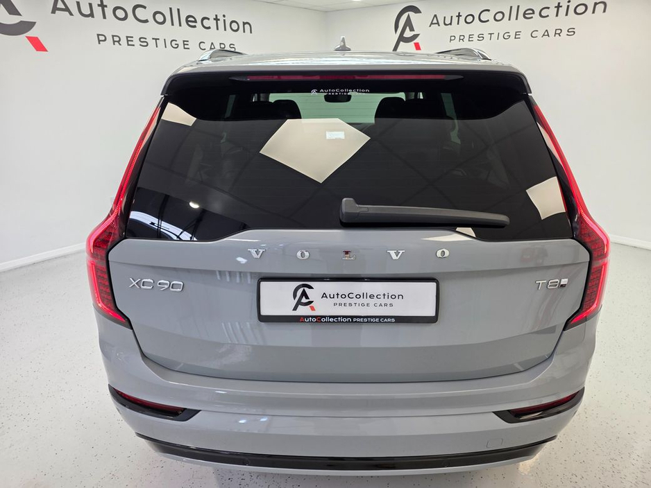 2025 Volvo XC90 - image 5