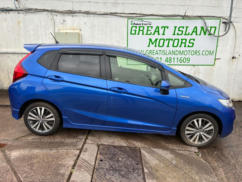 2014 Honda Fit - image 5