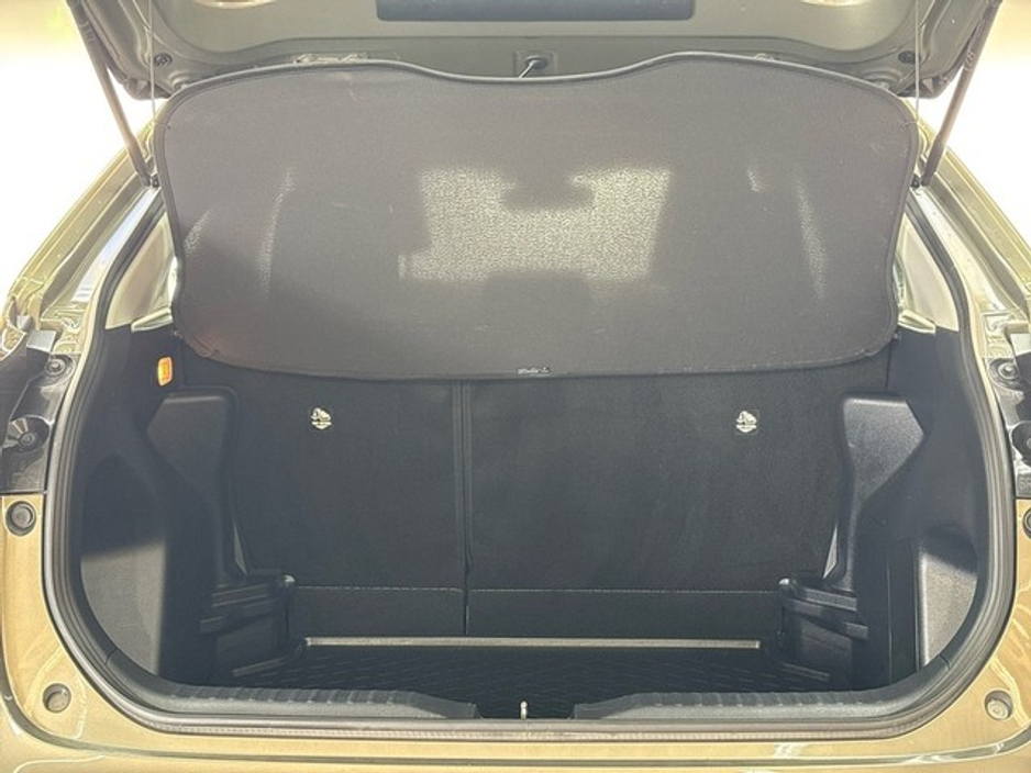 2024 Toyota Yaris Cross - image 10