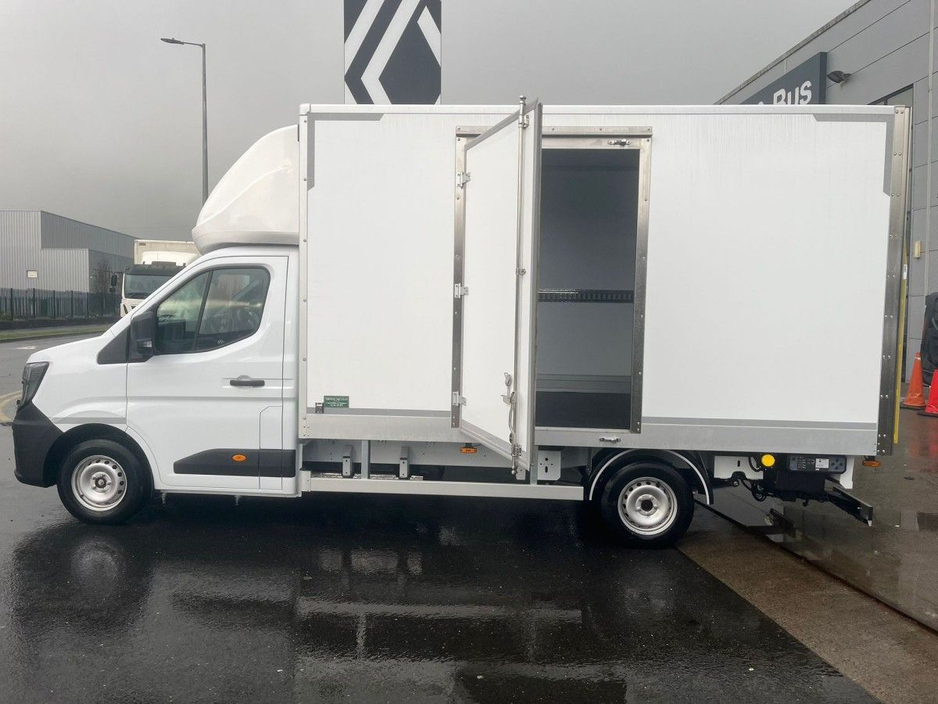 2026 Renault Master Renault Master Luton Box Body with Tail Lift