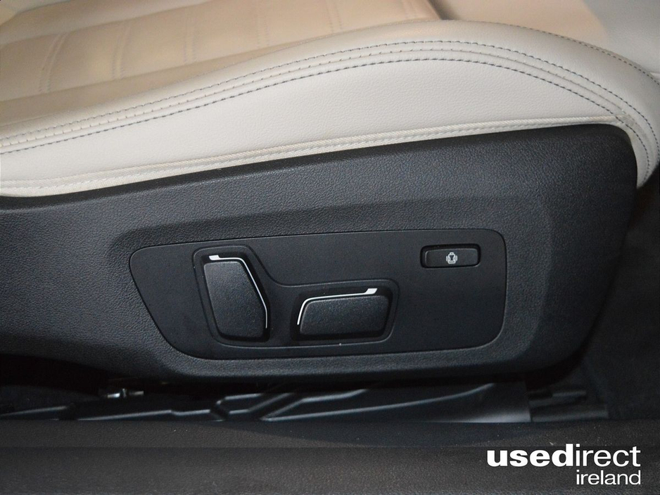 2024 BMW 4 Series - image 24