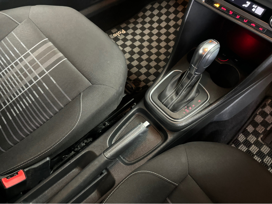 2015 Volkswagen Polo *VOLKSWAGEN POLO* LOUNGE EDITION*DSG* *LOW MILEAGE* *DRIVE MODES* *BT AUDIO* *REVERSE CAMERA* *PLUS MUCH MORE* *TRADE INS WELCOME* €11,950