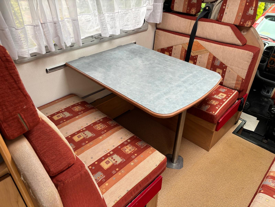 2004 Burstner Elegance A 747-2 ACTIVE TAG AXLE RIGHT HAND DRIVE  C1 LICENCE 6 BERTH 6 BELTS NEW CVRT TILL JAN 2027 €29,995