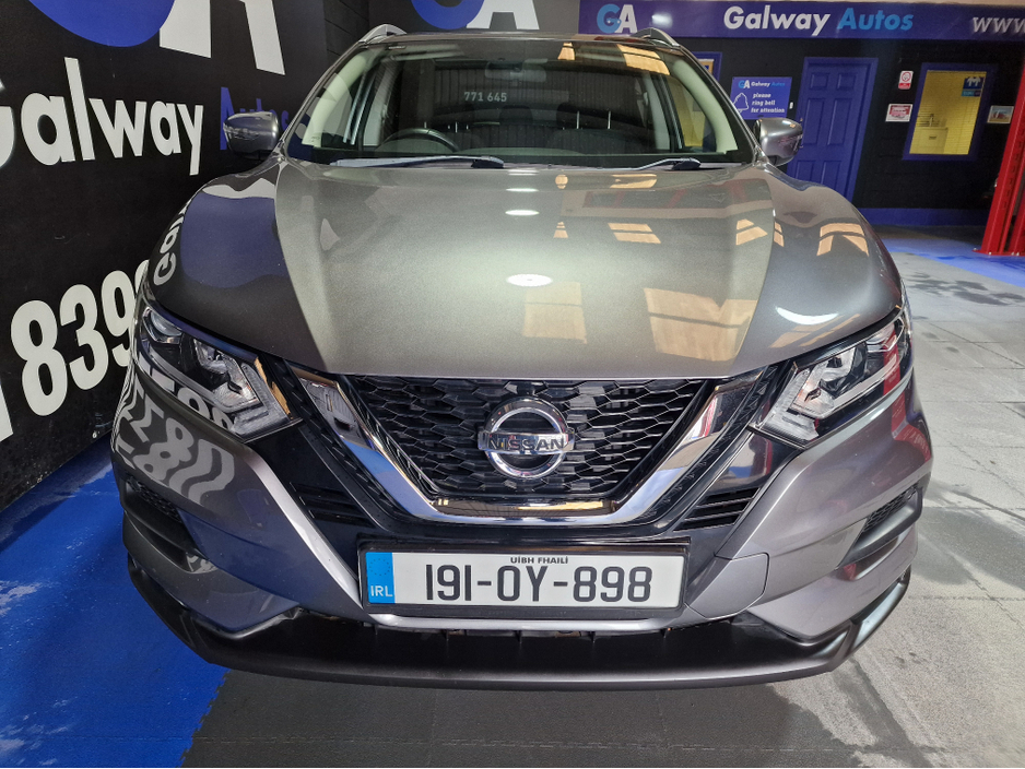 2019 Nissan Qashqai - image 3