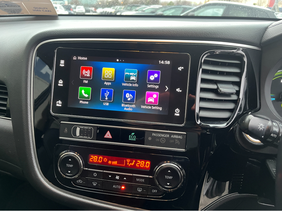 2019 Mitsubishi Outlander JURO PHEV 221BHP 4WD HYBRID 2.4 PETROL //REVERSE CAMERA//KEYLESS ENTRY//HALF LEATHER HEATED SEATS// €19,950