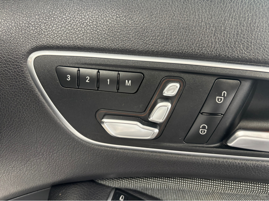 2016 Mercedes-Benz A Class - image 7