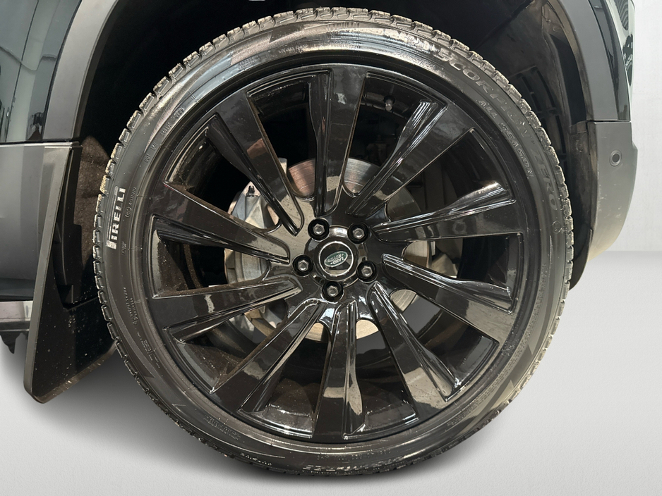 2025 Land Rover Defender 110 D350 DIESEL *N1 Commerical €98,750