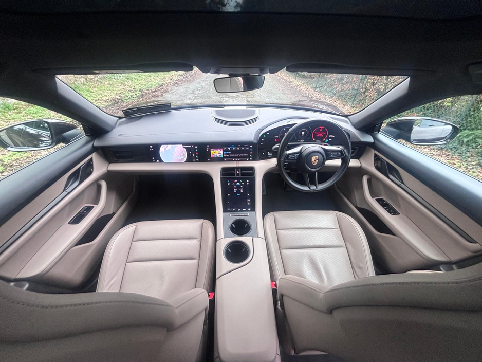 2022 Porsche Taycan - image 26