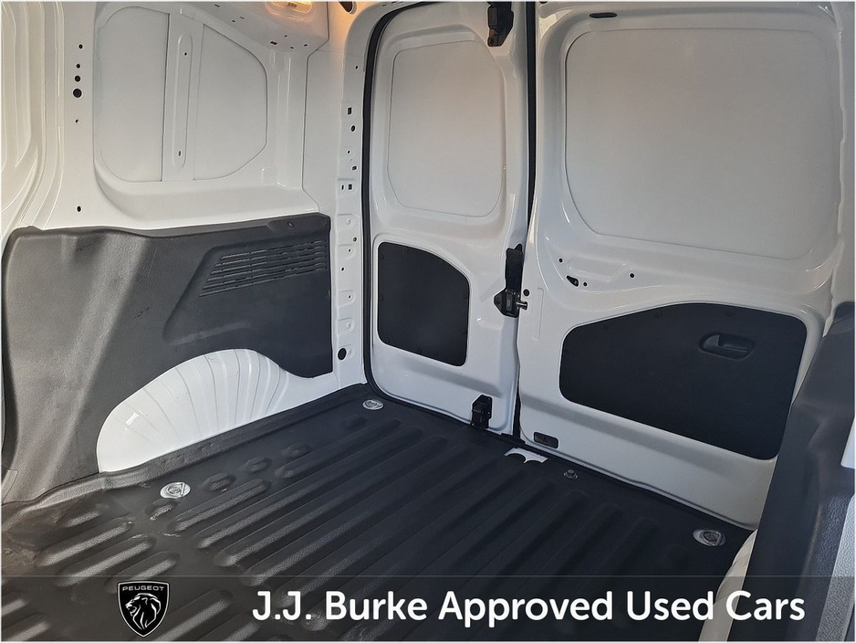 2025 Peugeot Partner PARTNER PRO PLUS1.5 HDI 100 65