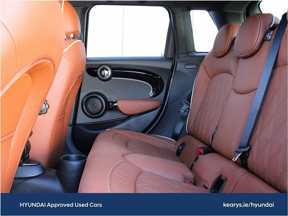 2023 MINI Hatch - image 7