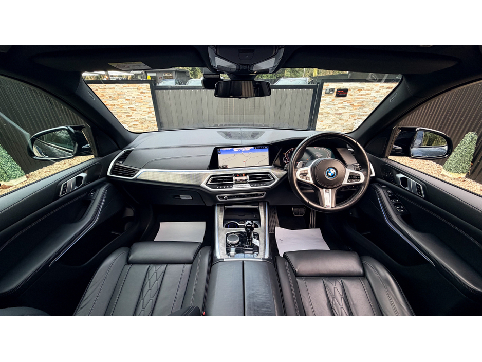 2022 BMW X5 - image 22