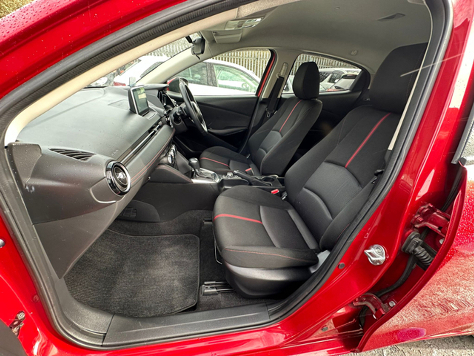 2015 Mazda Demio - image 14