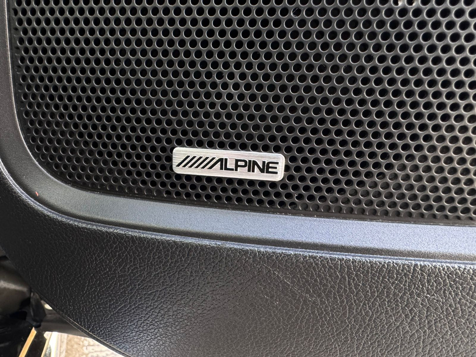 2017 Mitsubishi Outlander - image 20