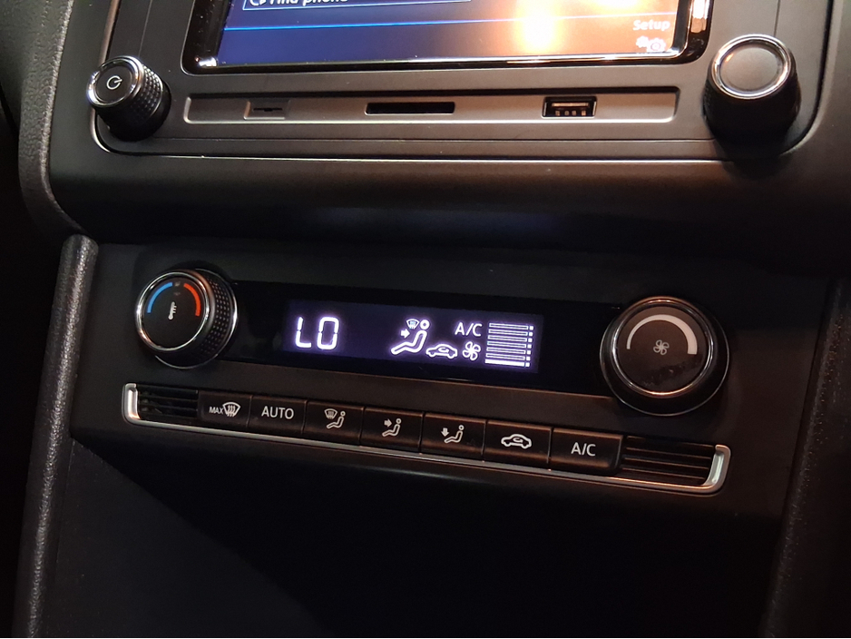 2017 Volkswagen Polo **FINANCEAVAILABLE** €12,777