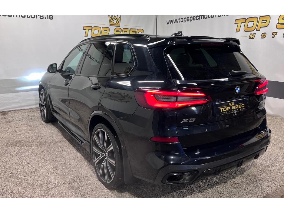 2021 BMW X5 XDRIVE45E M SPORT AUTO €57,400