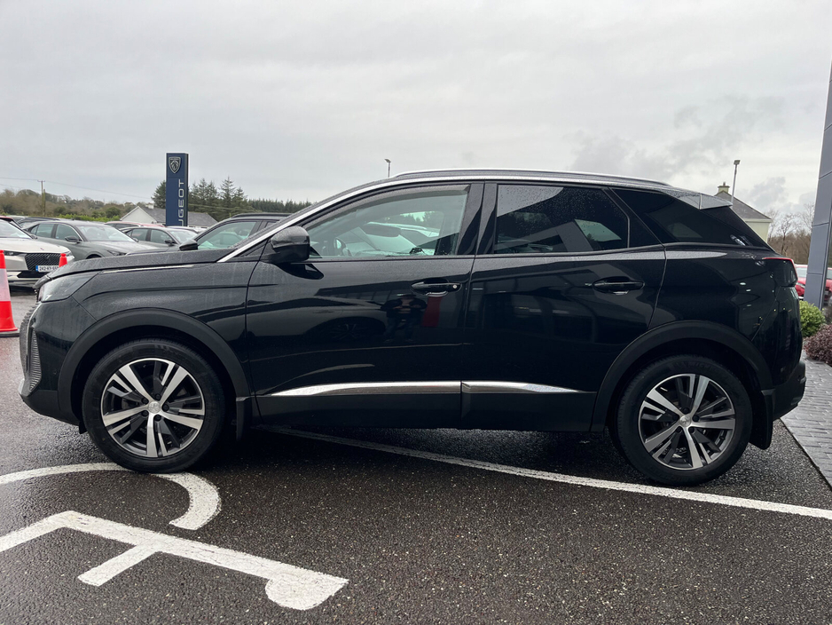2023 Peugeot 3008 1.2 PureTech 130bhp Auto 6.4 Allure