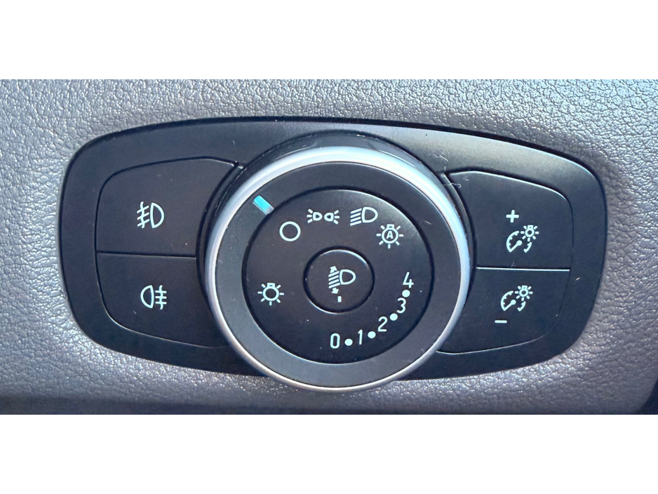 2021 Ford Transit Custom - image 23