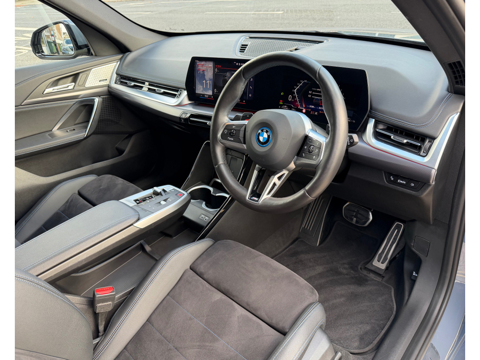 2023 BMW X1 - image 19
