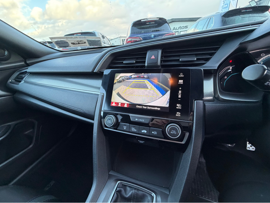 2017 Honda Civic - image 24