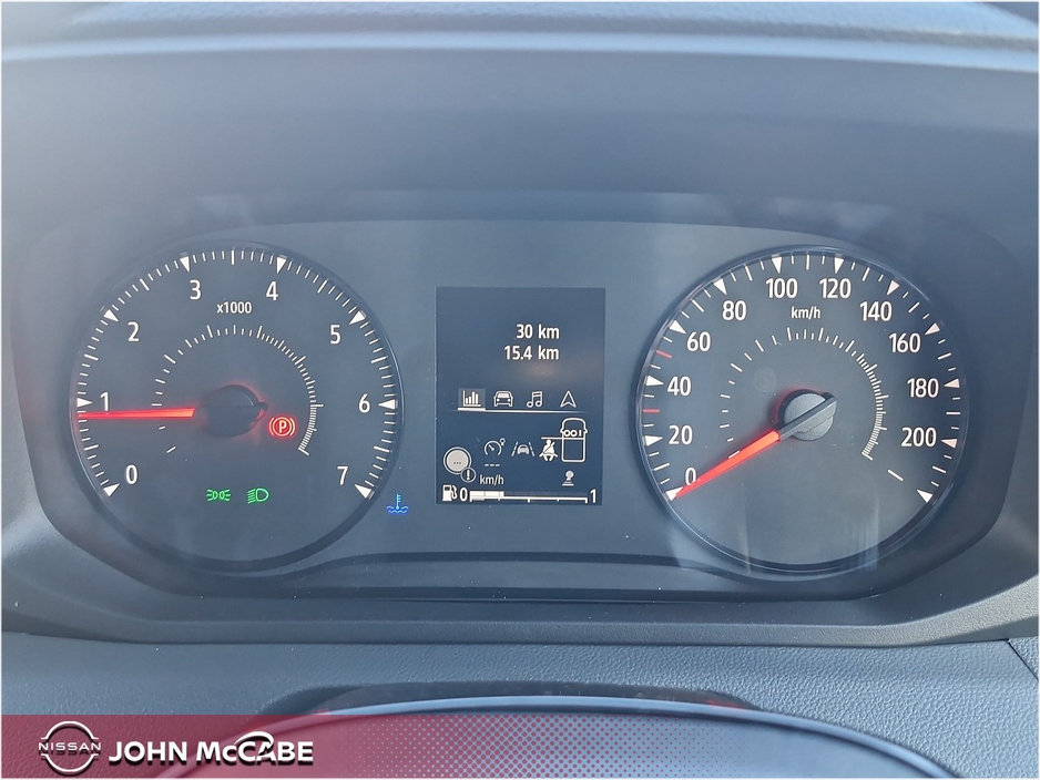 2026 Nissan Interstar - image 17