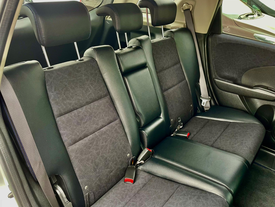 2014 Honda Shuttle - image 18