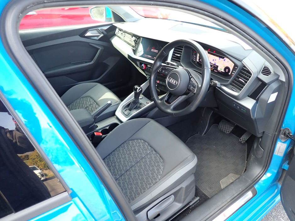 2021 Audi A1 - image 5