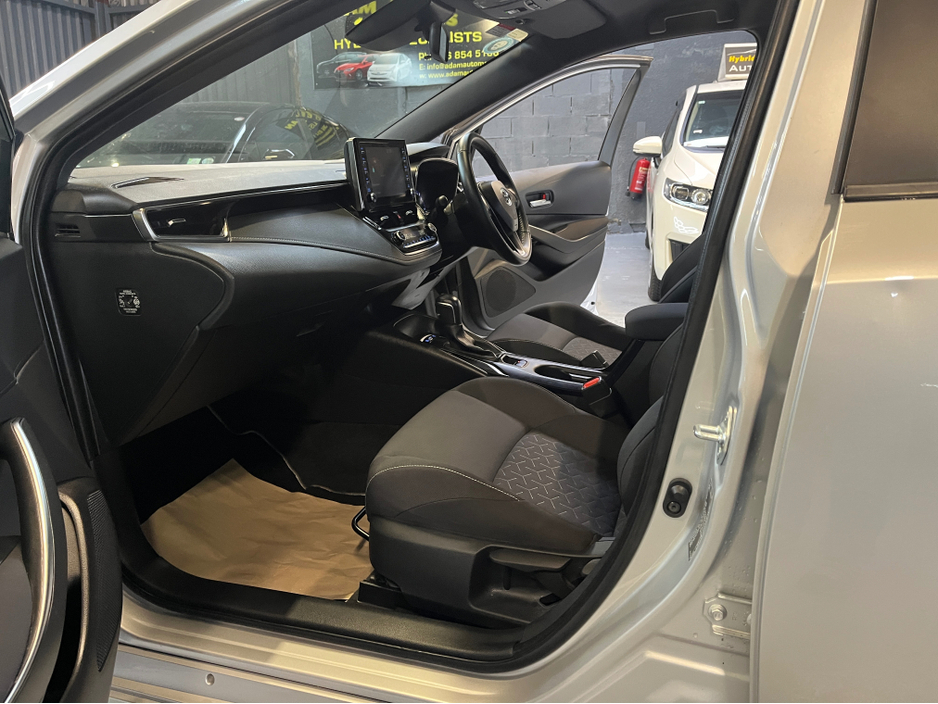 2021 Toyota Celsior HYBRID LUNA H/B AUTO 4DR €24,500