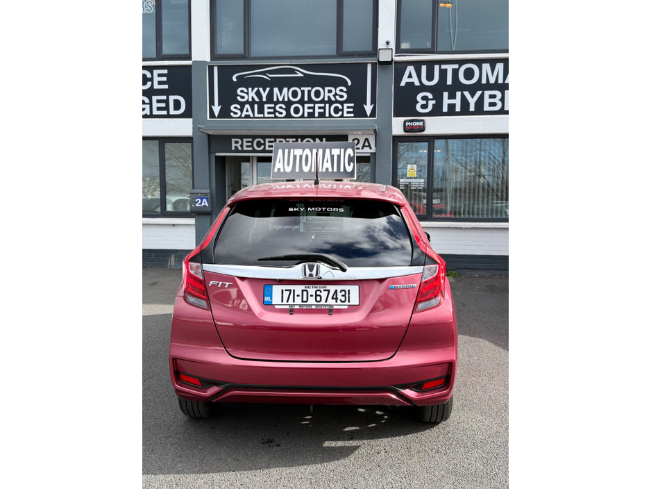 2017 Honda Fit - image 6