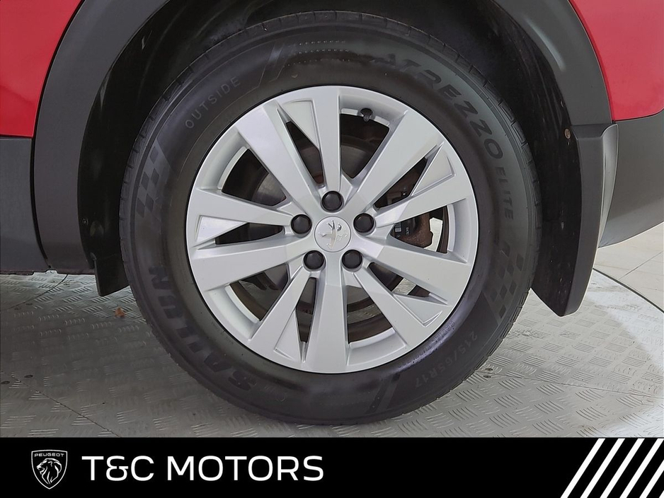 2020 Peugeot 3008 - image 15