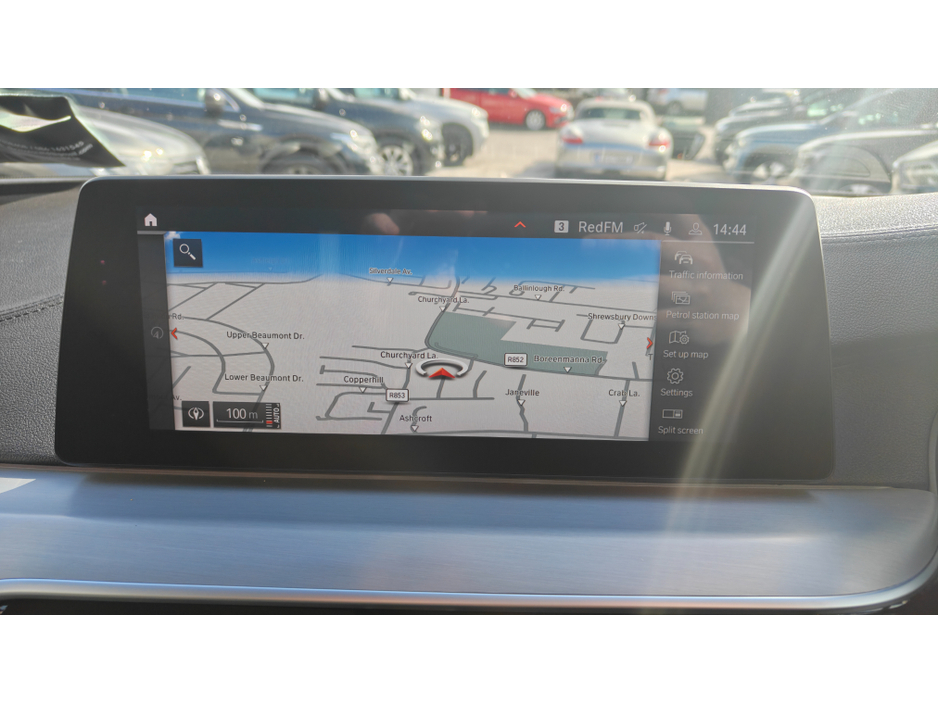 2019 BMW 5 Series - image 19