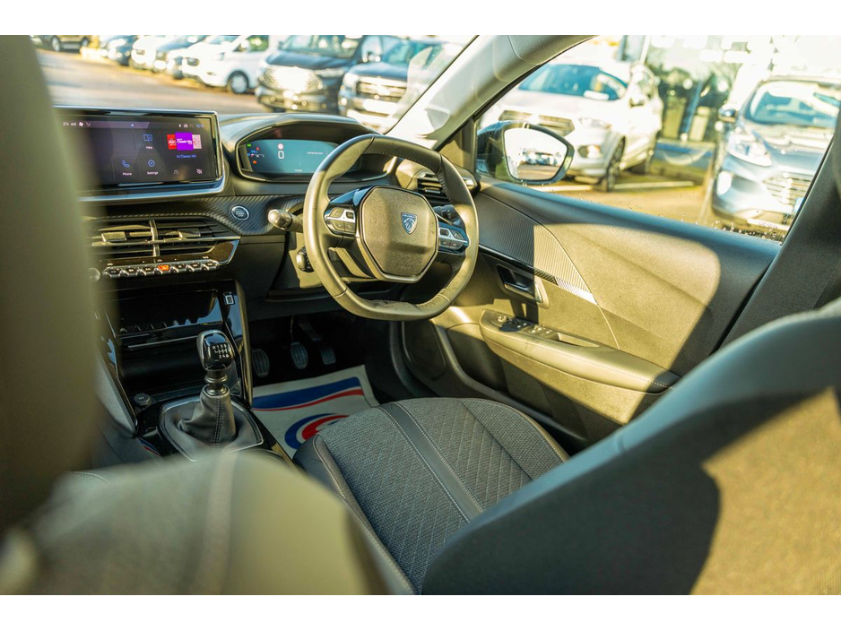 2024 Peugeot 208 2024 Peugeot 208 1.2 Puretech 100bhp Allure Pack