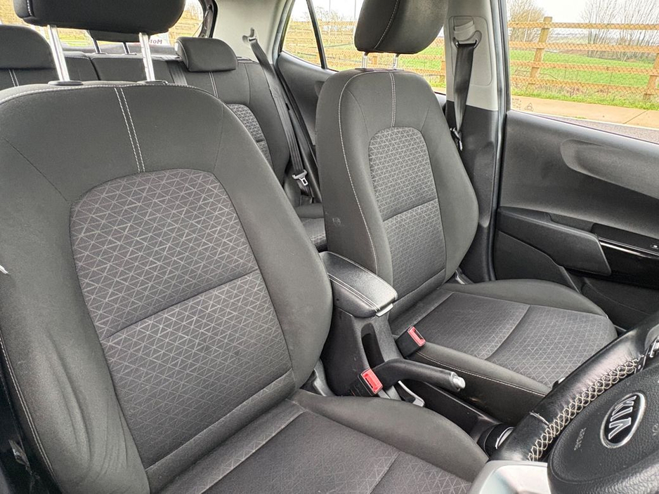 2020 Kia Picanto - image 9