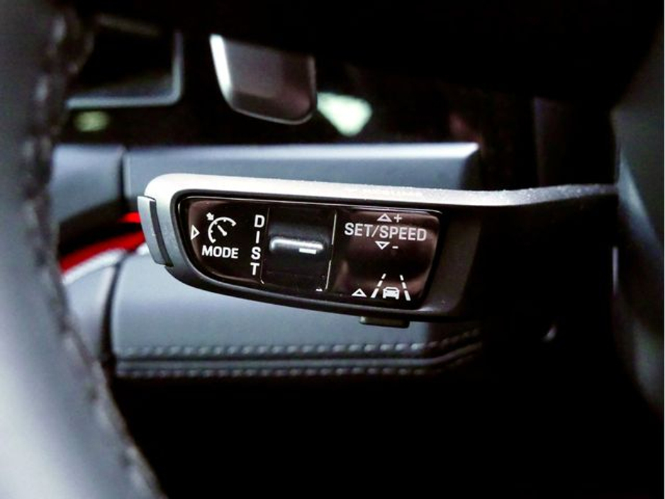 2024 Porsche Panamera - image 25