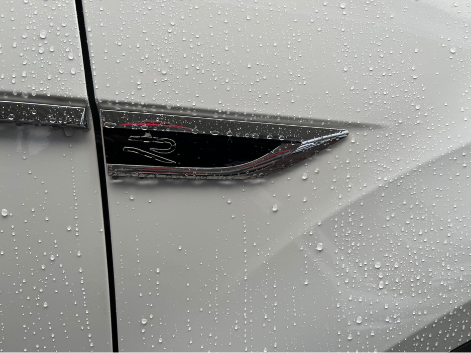 2022 Volkswagen T-Roc R-line 2.0 tdi €32,000