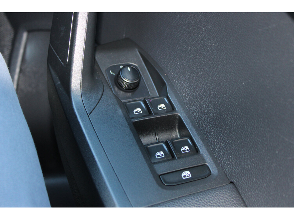 2021 SEAT Arona - image 20