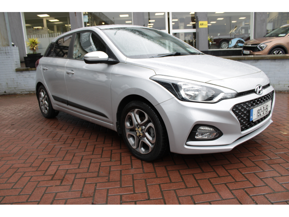 2019 Hyundai i20 1.2 ACTIVE DELUXE 5DR HATCHBACK  //  ONLY 43,869 KM //  STUNNING CAR FINISHED IN SILVER // BUY WITH CONFIDENCE AA AND SIMI APPROVED DEALER 2026 // FINANCE ARRANGED // ALL TRADE €14,950