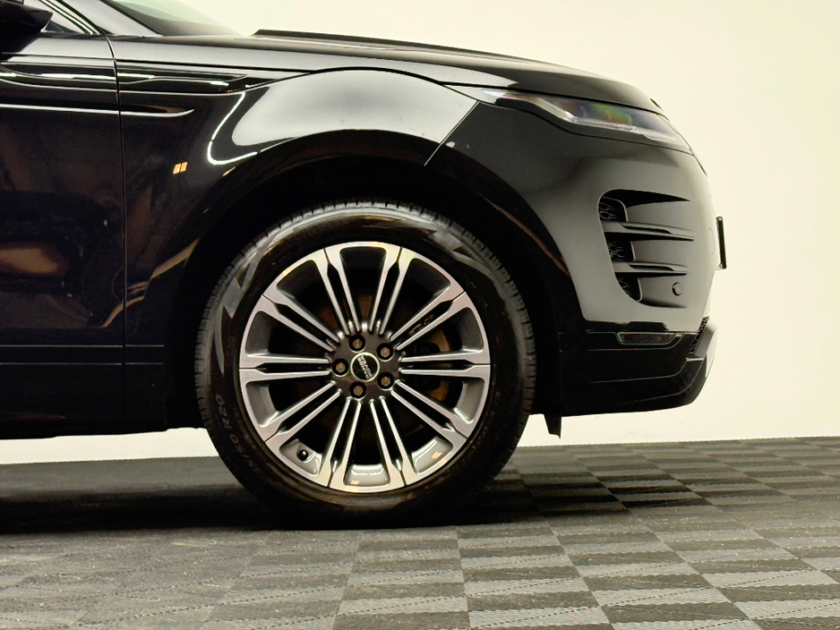 2024 Land Rover Range Rover Evoque HSE DYNAMIC P300E *PAN ROOF* €51,990