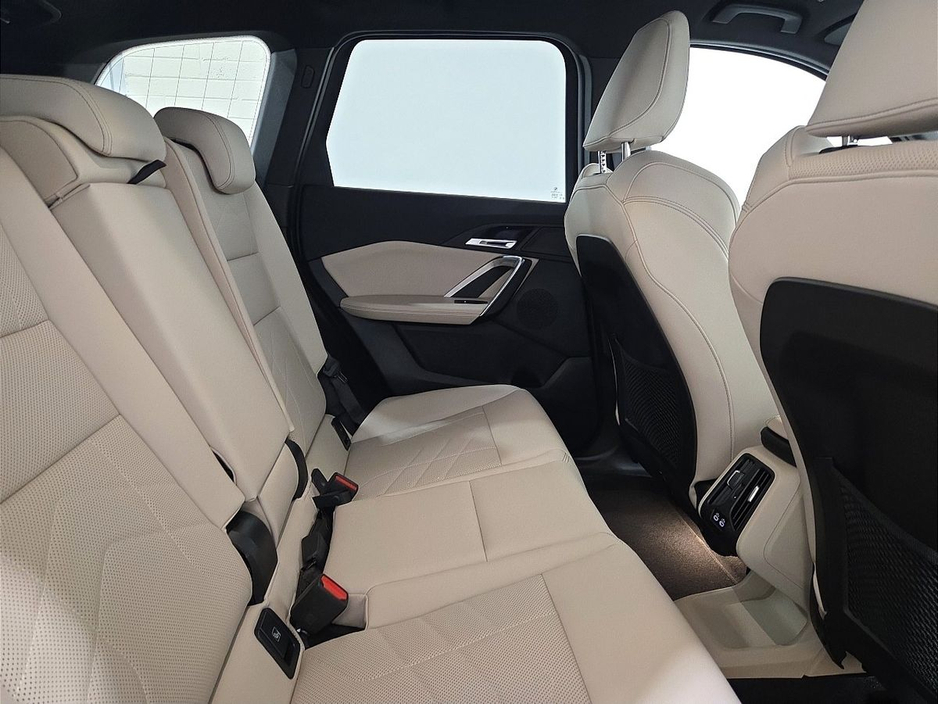 2024 BMW iX1 - image 22