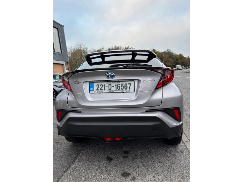 2022 Toyota C-HR 1.8 HYBRID SPORT BITONE €22,950