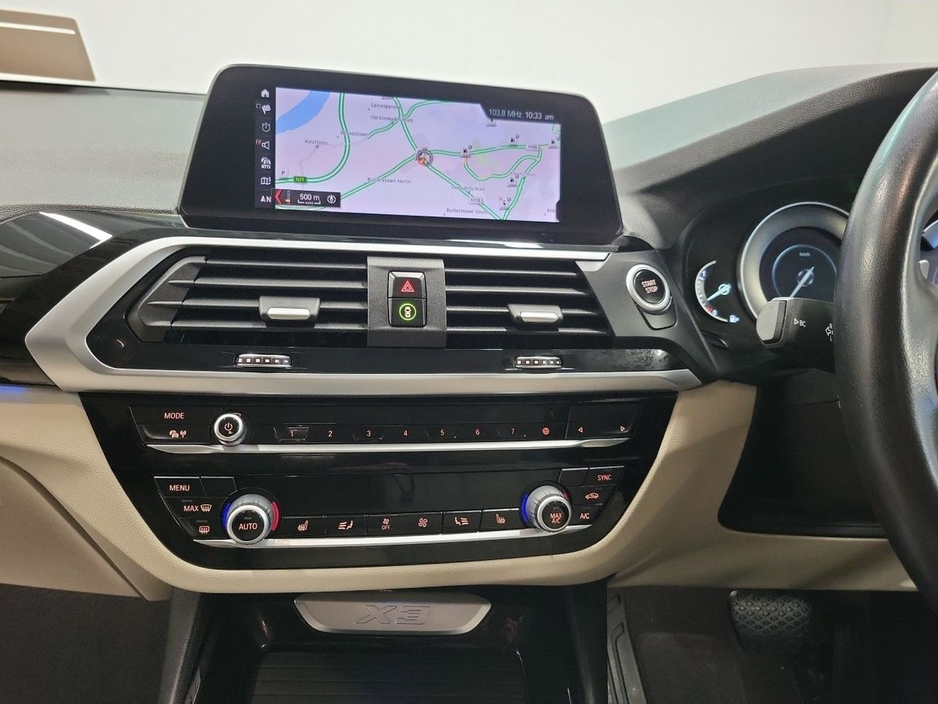 2021 BMW X3 xDrive30e xLine €43,975